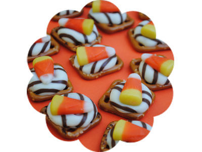 Halloween Pretzel Treats