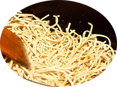 make fried noodles step1